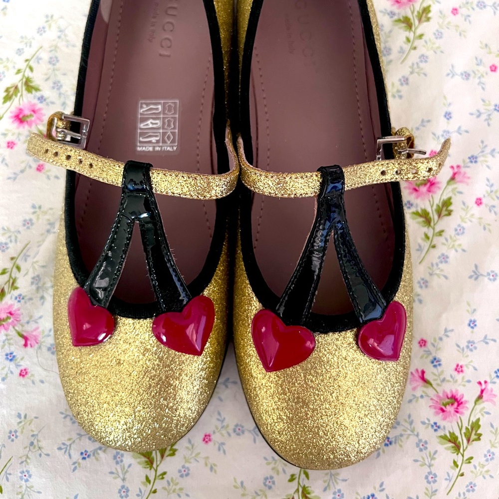 Gucci kids cherry 🍒 heart shoes